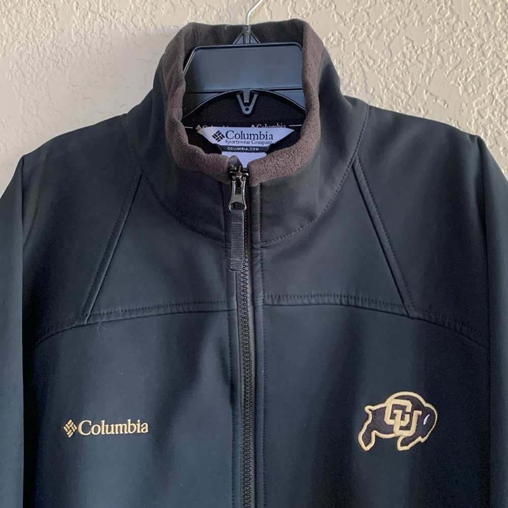 Columbia men’s soft shell OmniTech full zip jacket.  Univ of CO Buffalos.